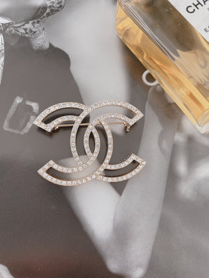 Gold Plated Rhinestone Brooch,Vintage-Inspired Fashion Pin for Women