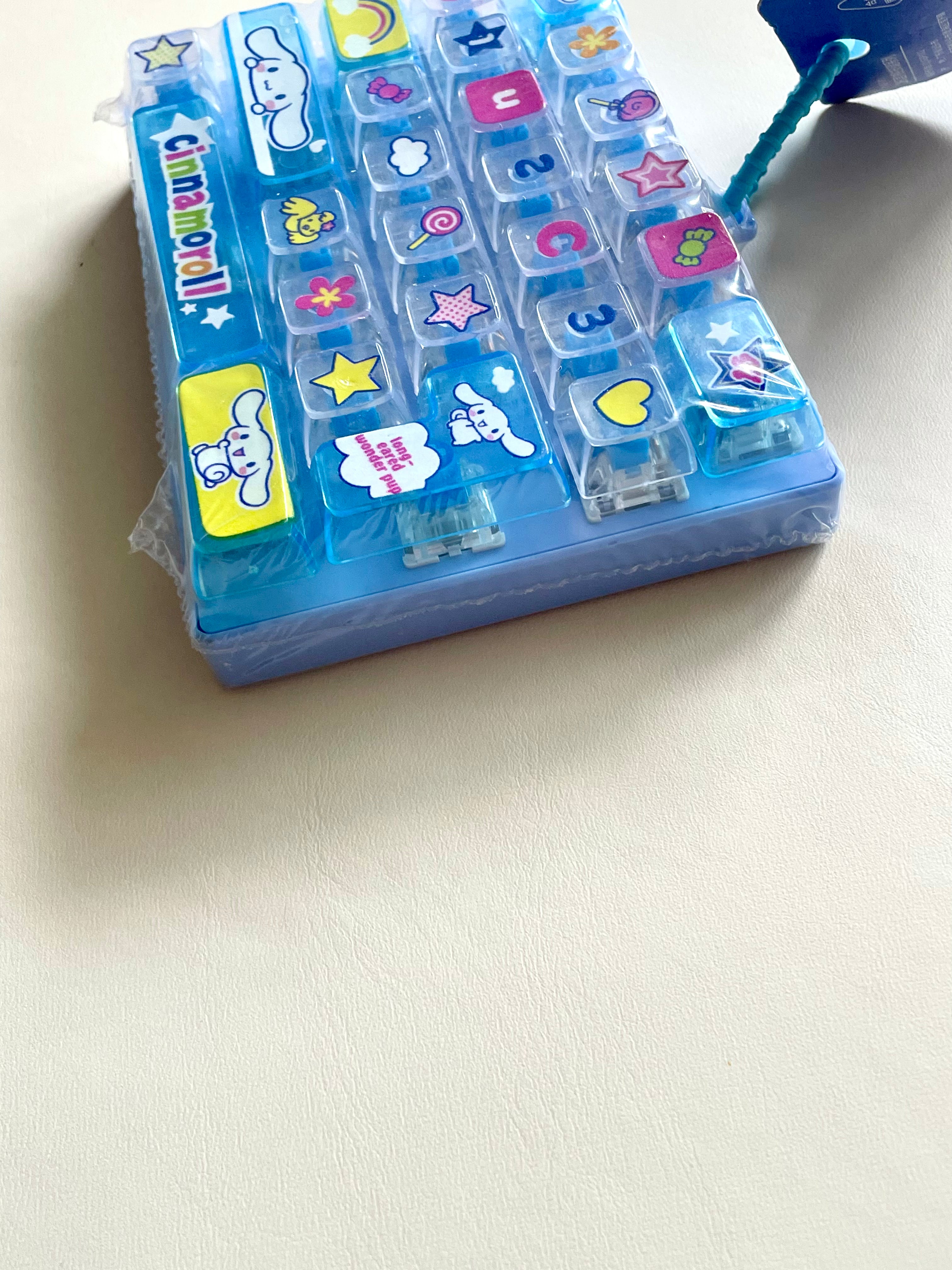 Sanrio Cinnamoroll Keyboard Keychain – ASMR Fidget Clicker Stress Relief Toy