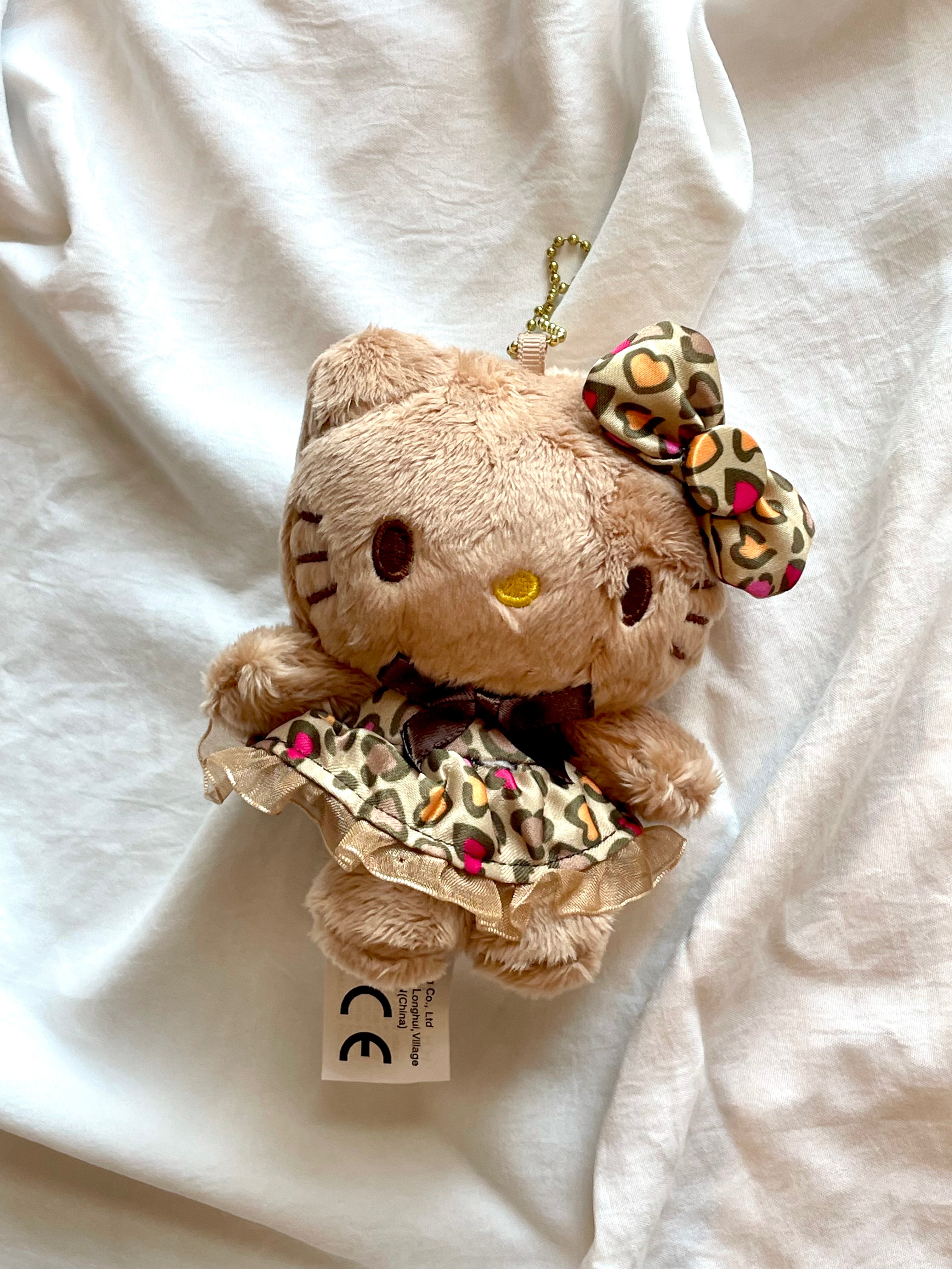 Sanrio Hello Kitty Leopard Plush Keychain – Cheetah Print Y2K Gyaru Bag Charm
