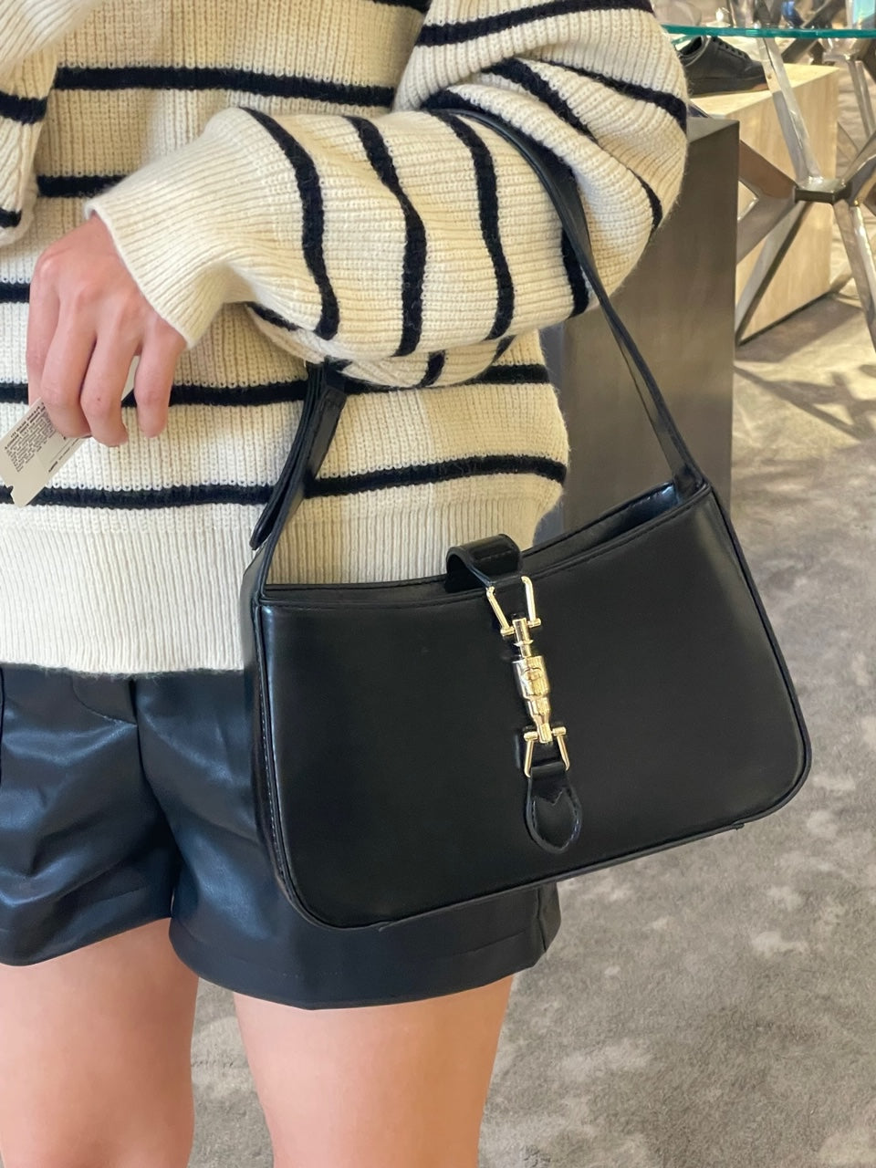 Jackie Shoulder Bag 2 Colors– Classic Minimalist Bag in 2 Colors for Everyday Elegance