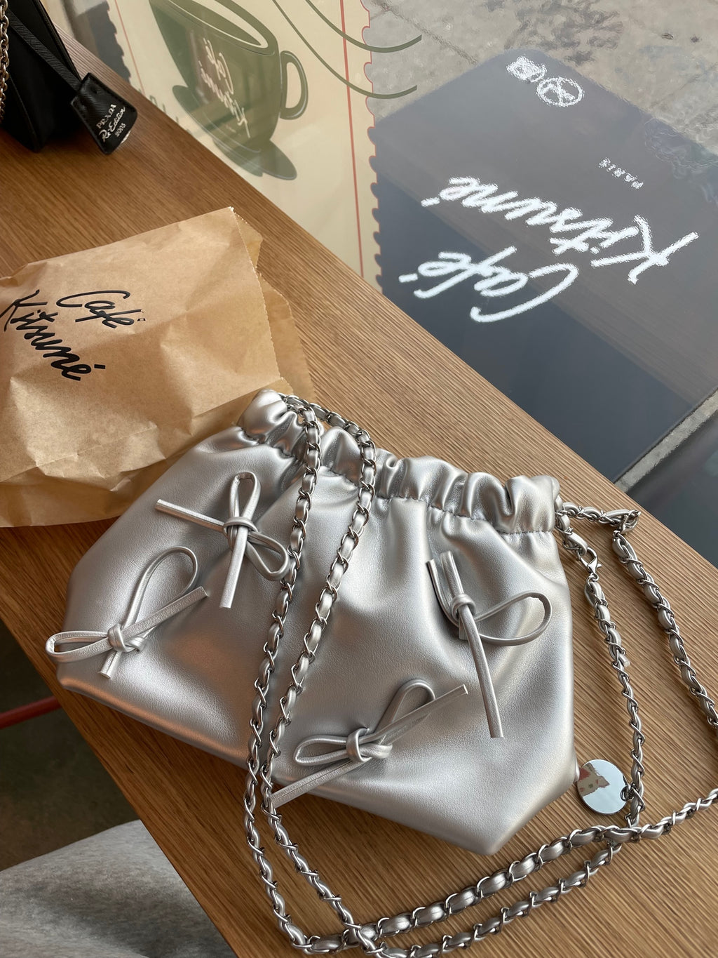 Silver Bow Chain Shoulder Bag – Glam Mini Purse with Metallic Finish & Cute Bow Detail