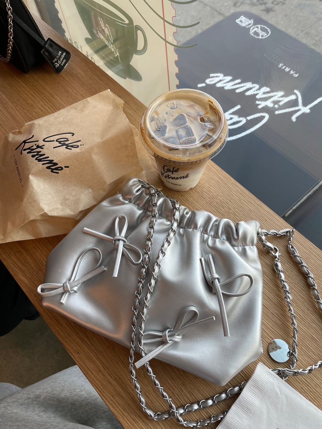 Silver Bow Chain Shoulder Bag – Glam Mini Purse with Metallic Finish & Cute Bow Detail