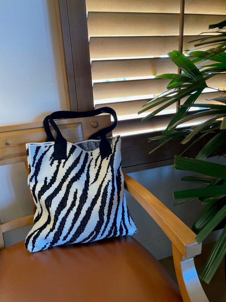 Animal Print Knit Tote 2 Colors