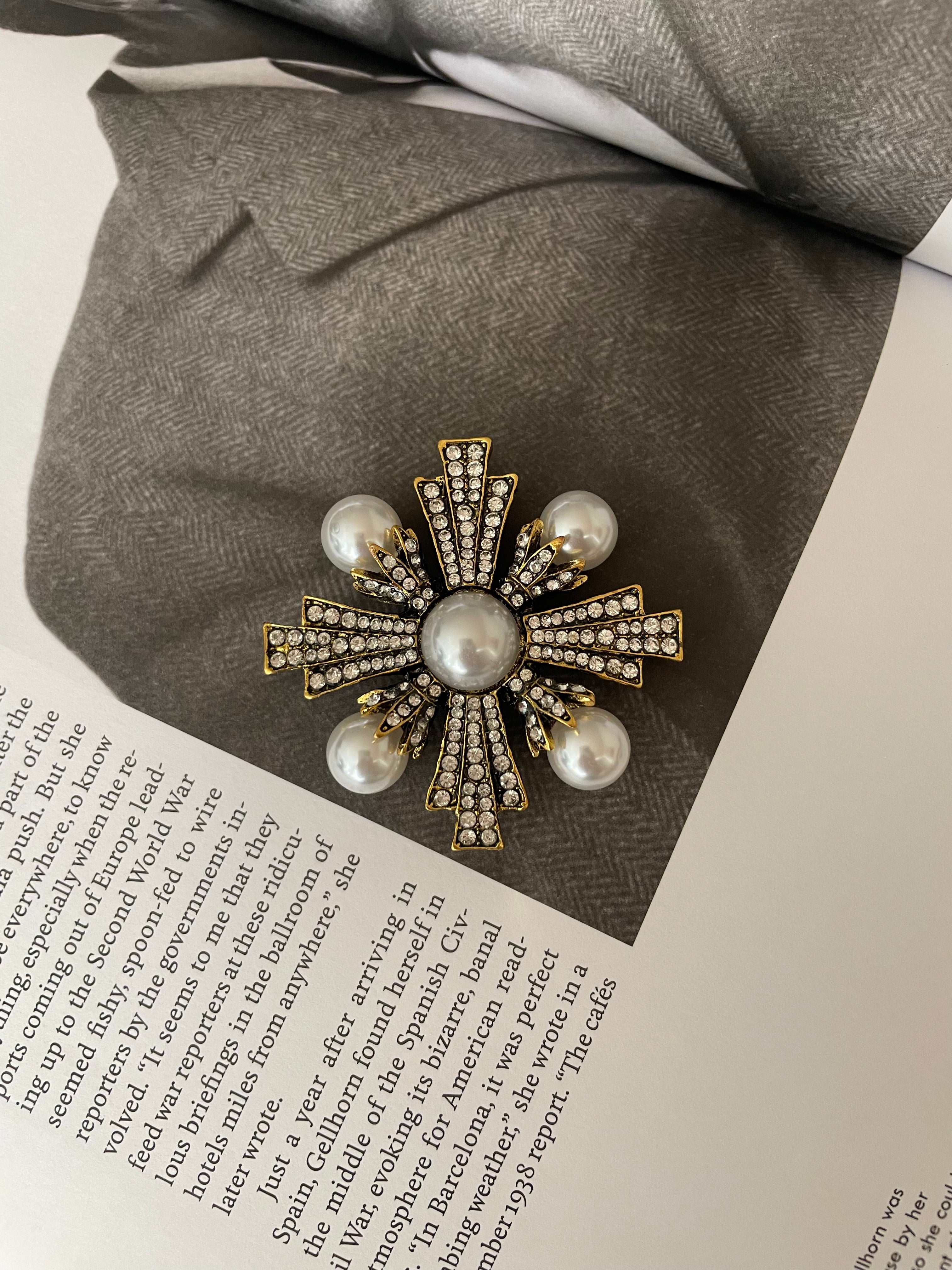 Vintage Style Pearl  Brooch