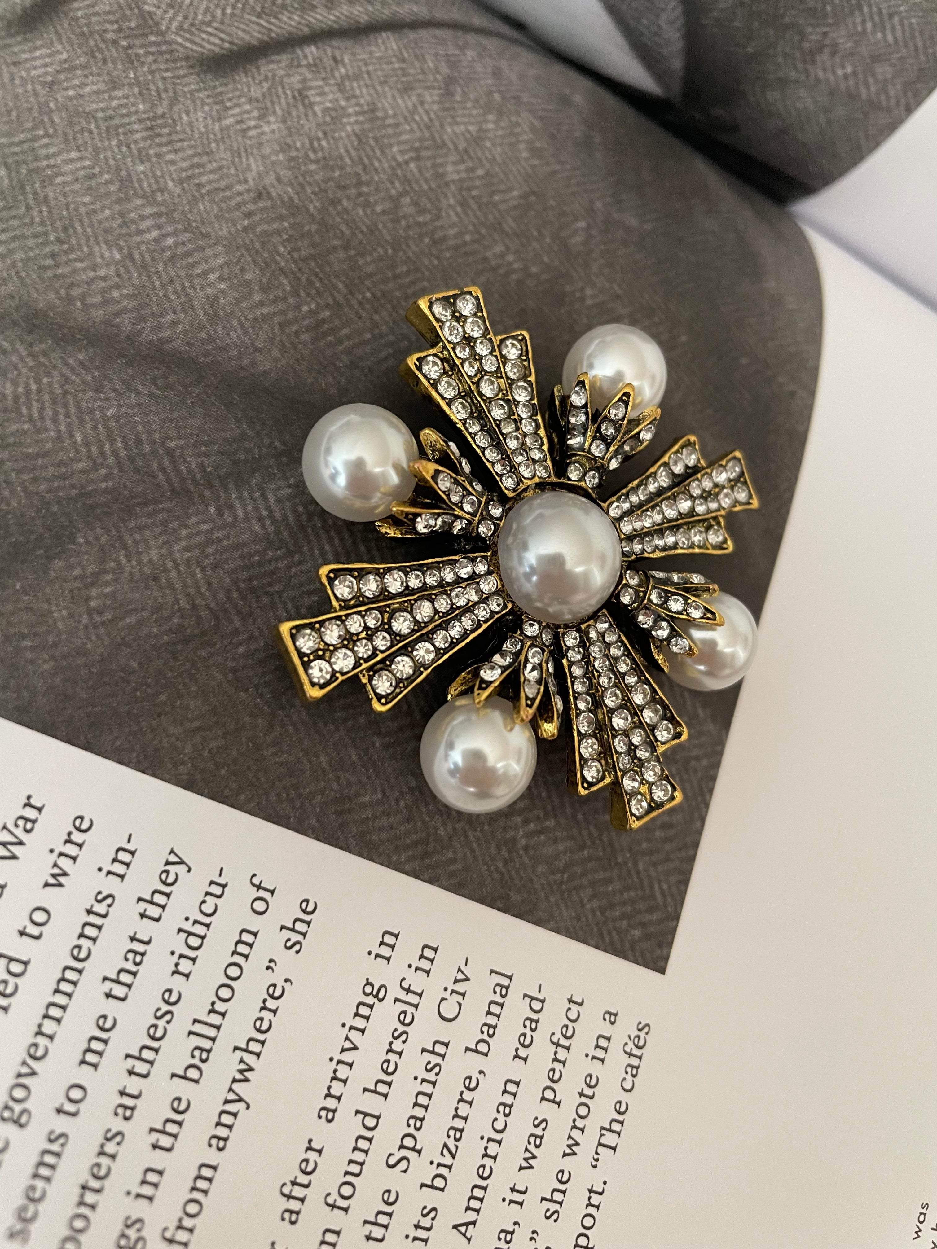 Vintage Style Pearl  Brooch