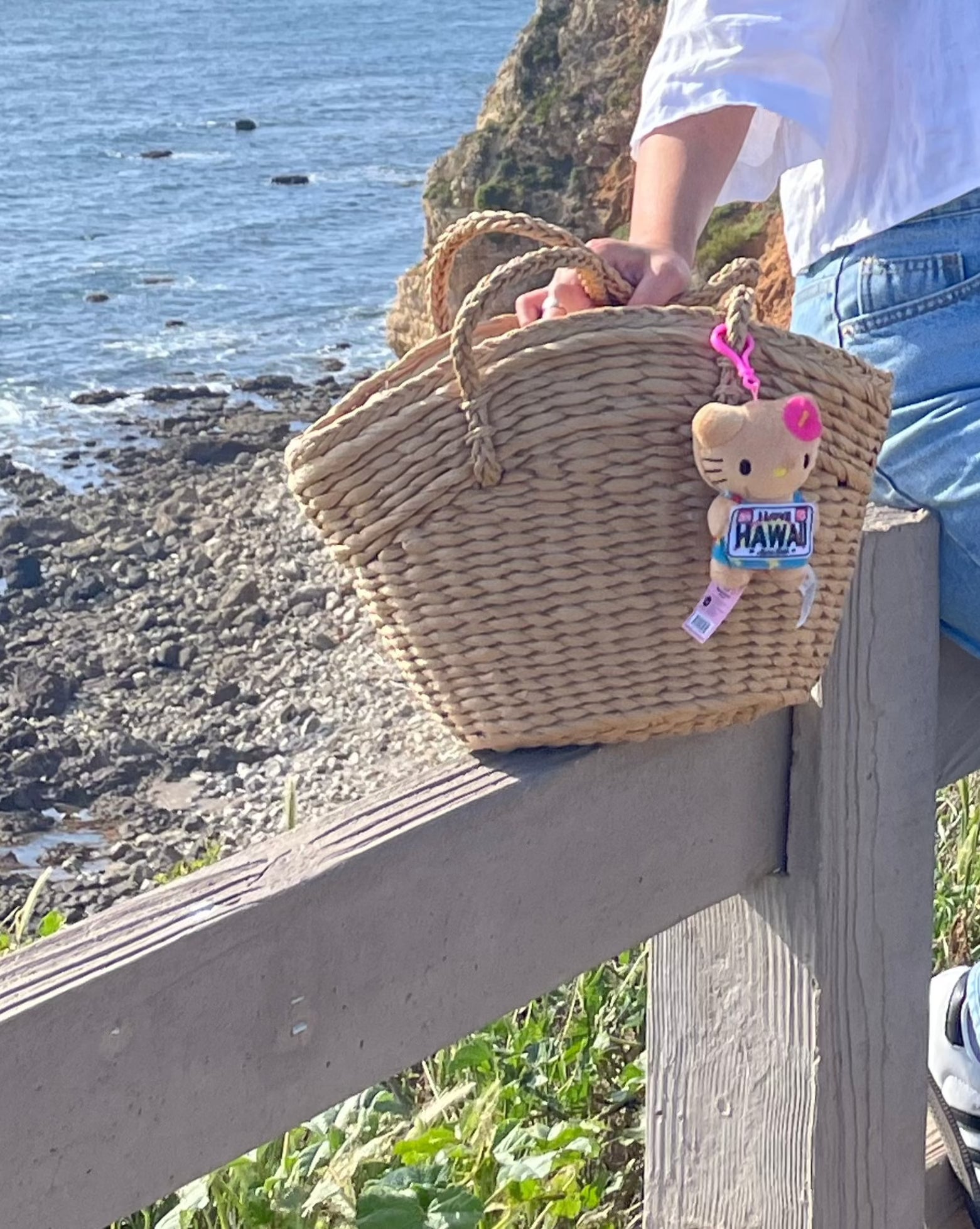 Hello Kitty Hawaii Edition Keychain – Cute Sanrio Hawaiian Keyring Bag Charm Souvenir Gift
