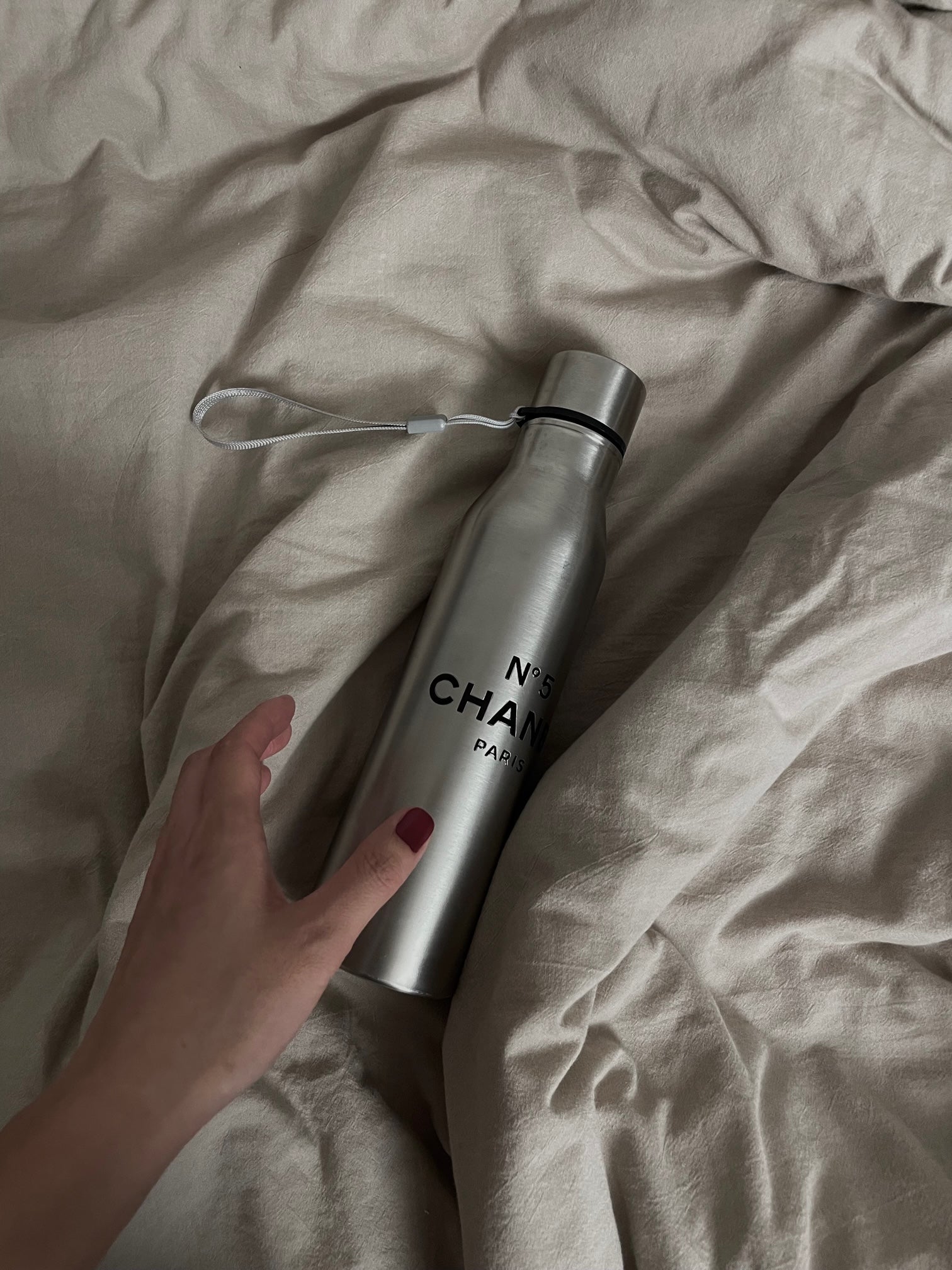 Stainless Steel Water Bottle with Logo – Durable & Reusable Hydration Bottle