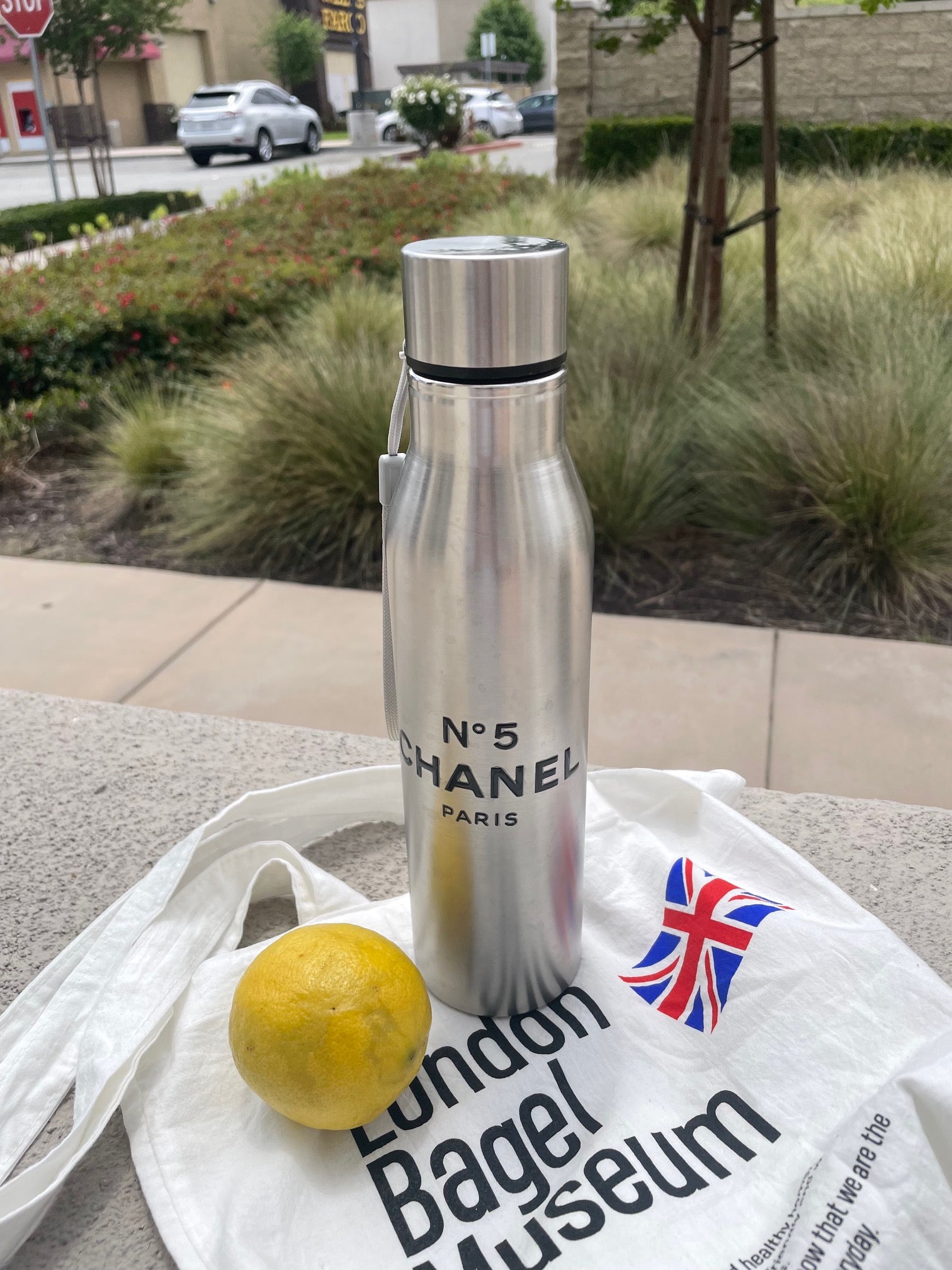 Stainless Steel Water Bottle with Logo – Durable & Reusable Hydration Bottle