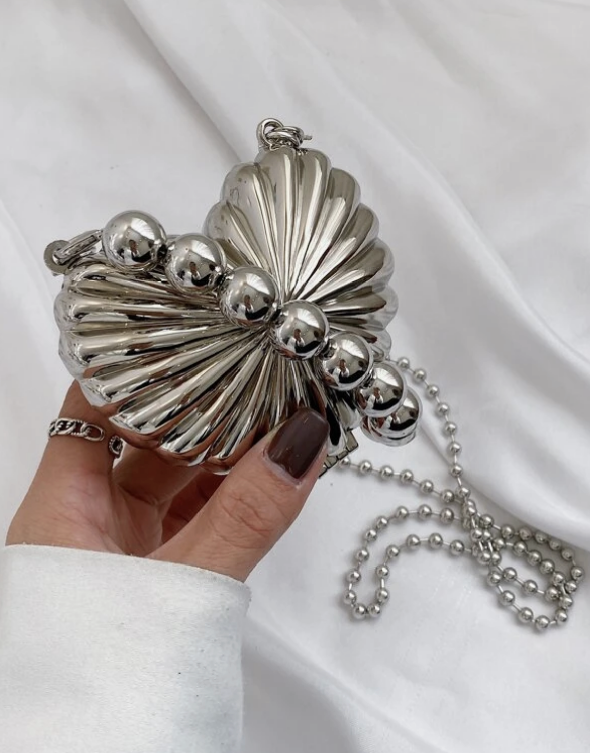 Cute & Unique♥ Silver Metal Clam Clutch Crossbody