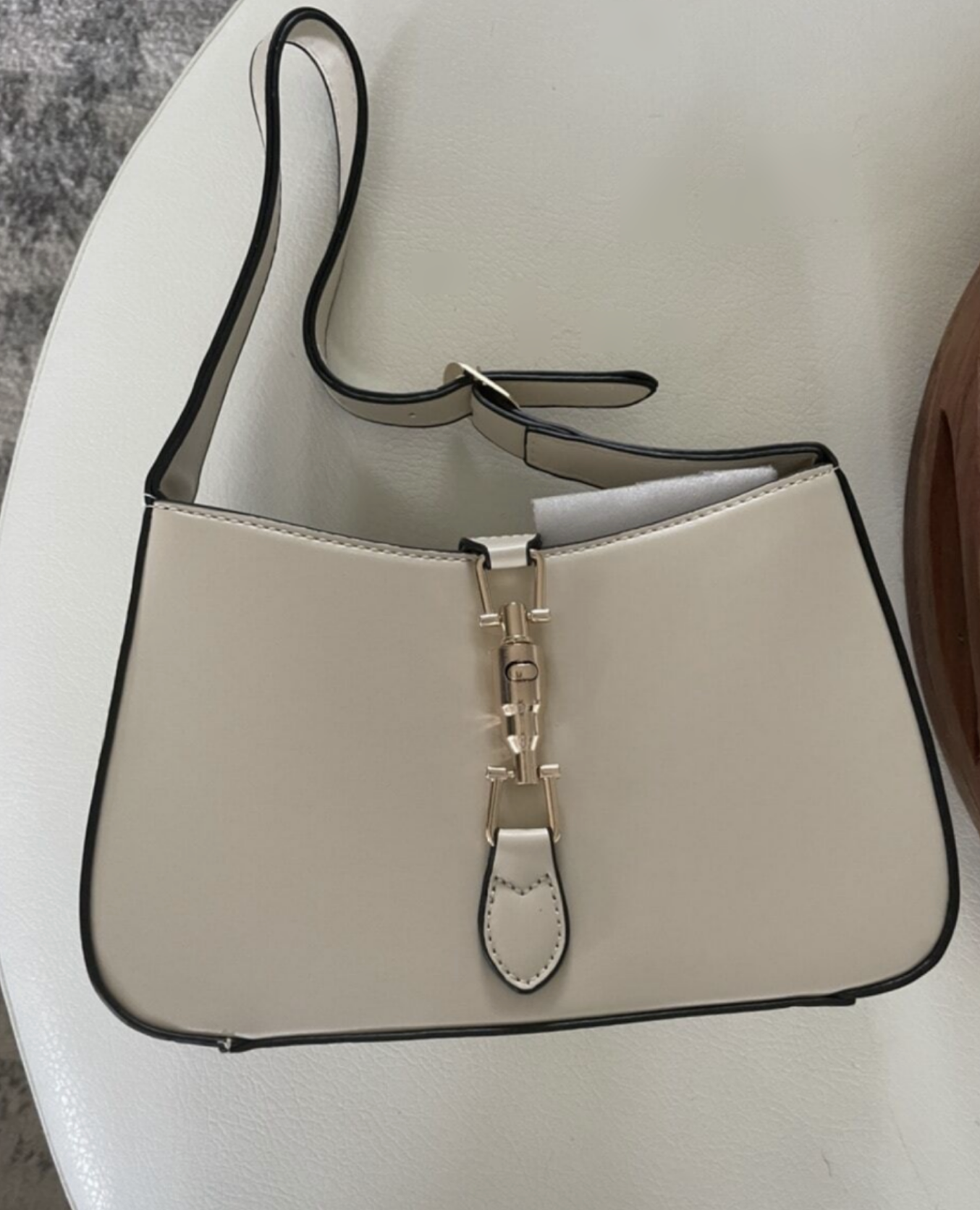 Jackie Shoulder Bag 2 Colors– Classic Minimalist Bag in 2 Colors for Everyday Elegance