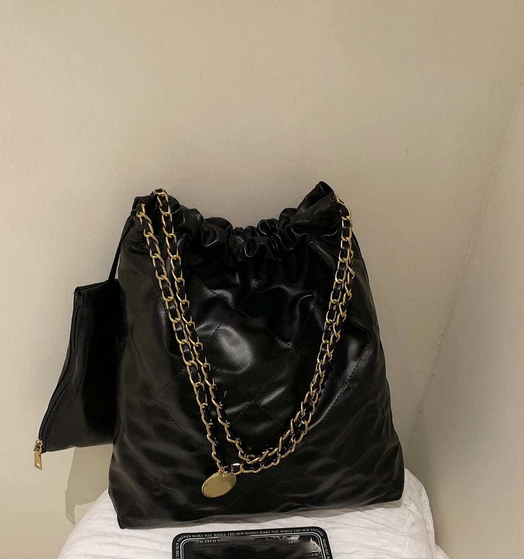 Vegan Leather 22 Chain Shoulder Bag – Chic Quilted Crossbody Purse with Gold Chain Strap