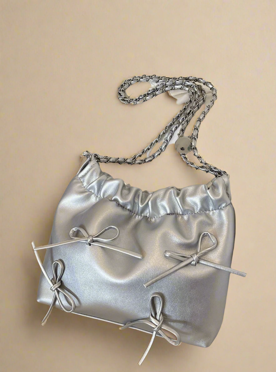 Silver Bow Chain Shoulder Bag – Glam Mini Purse with Metallic Finish & Cute Bow Detail