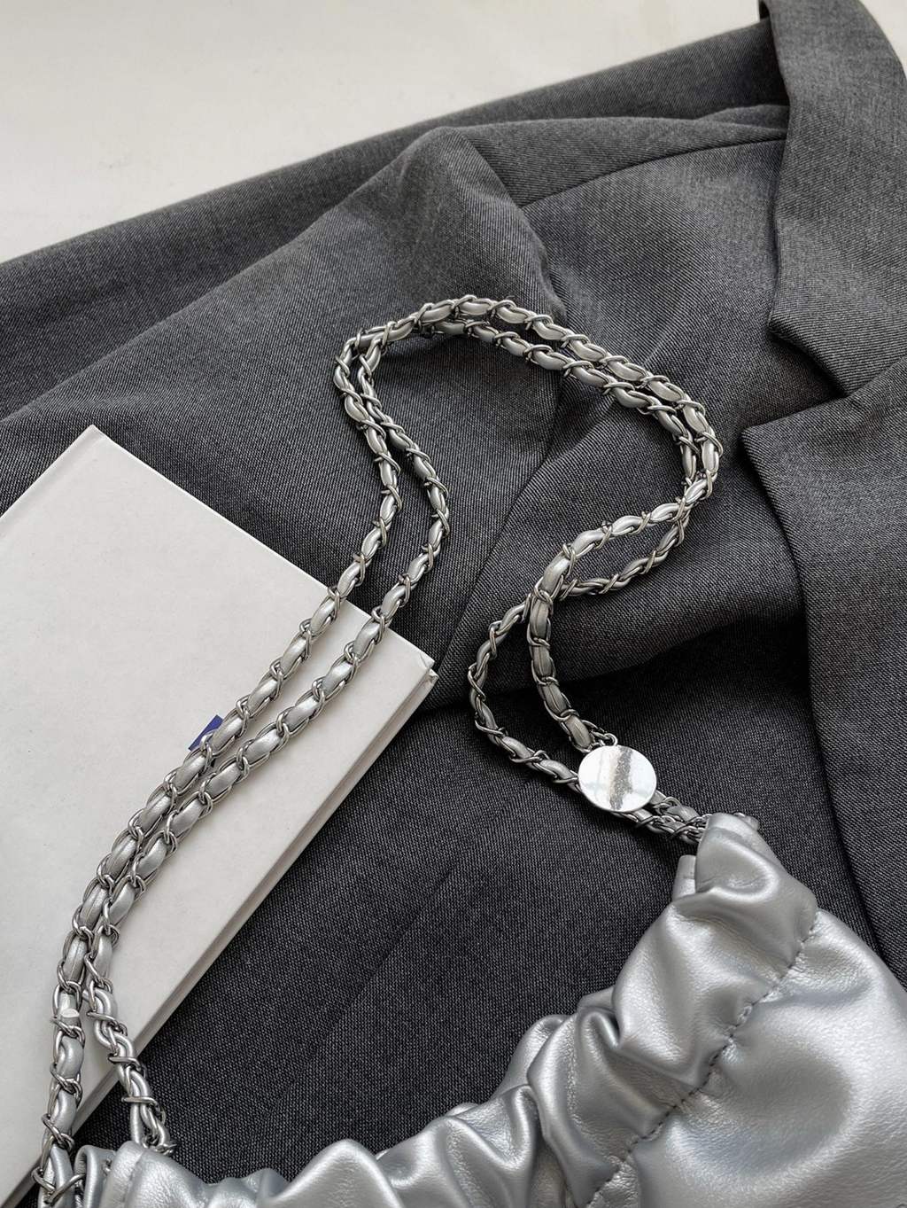 Silver Bow Chain Shoulder Bag – Glam Mini Purse with Metallic Finish & Cute Bow Detail