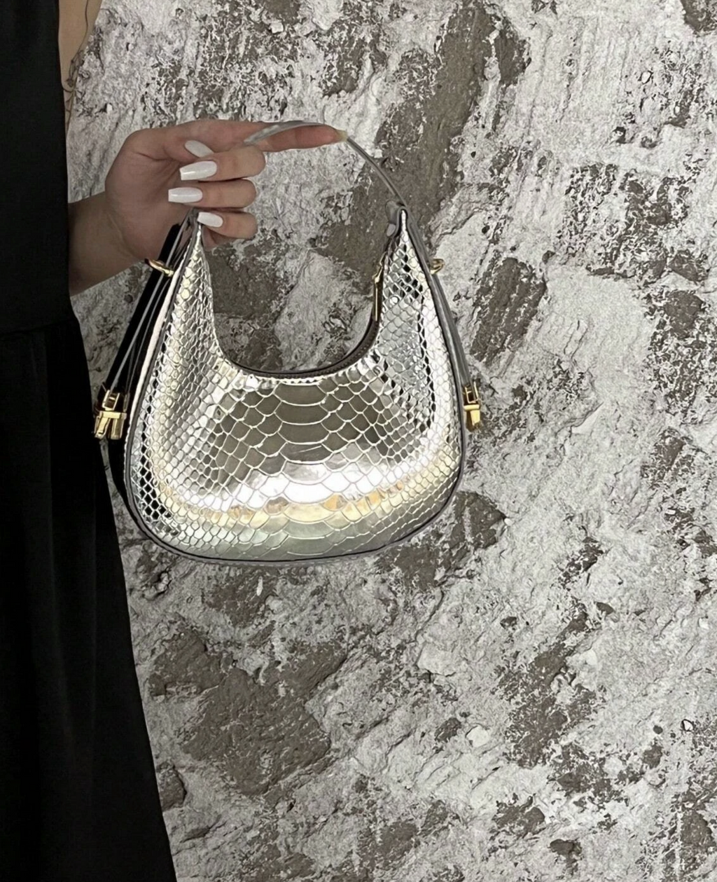 Metallic Chelsea Mini Hobo Bag – Trendy Shoulder Purse for Night Out & Everyday Glam