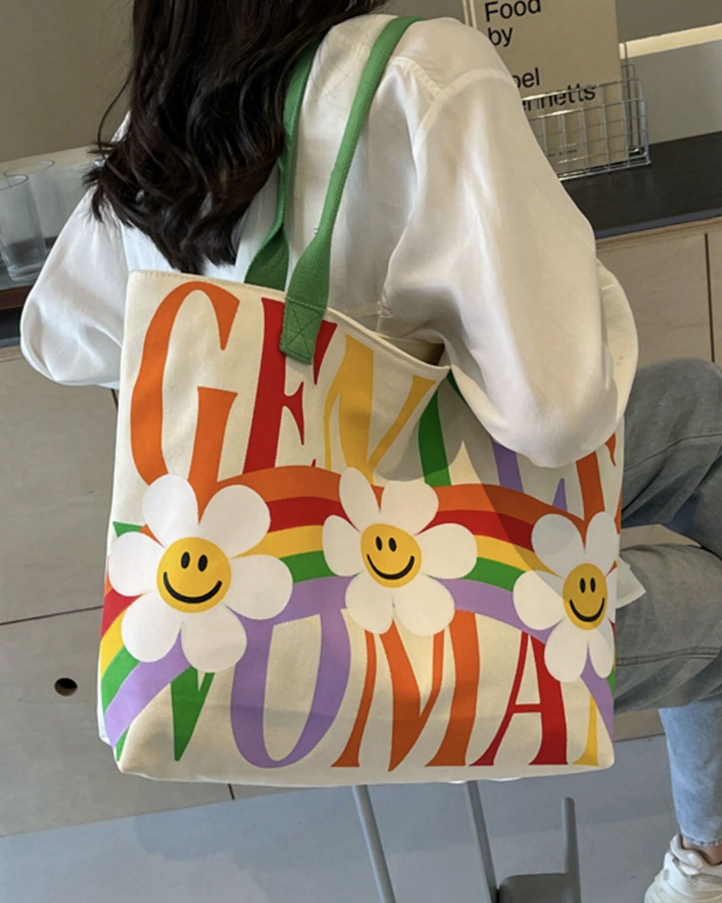 Daisy Graphic Printed Tote Bag