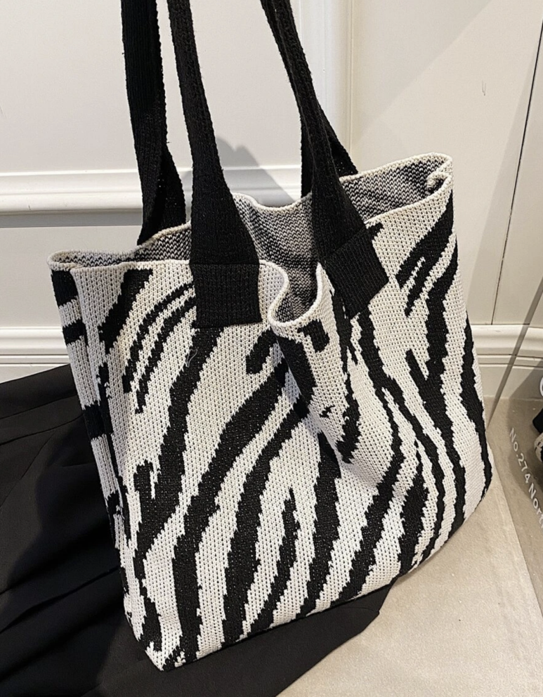 Animal Print Knit Tote 2 Colors