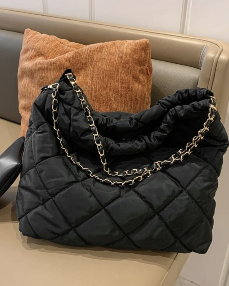 Light(보부상백!!)♥ Cushion Quilted Shoulder Bag
