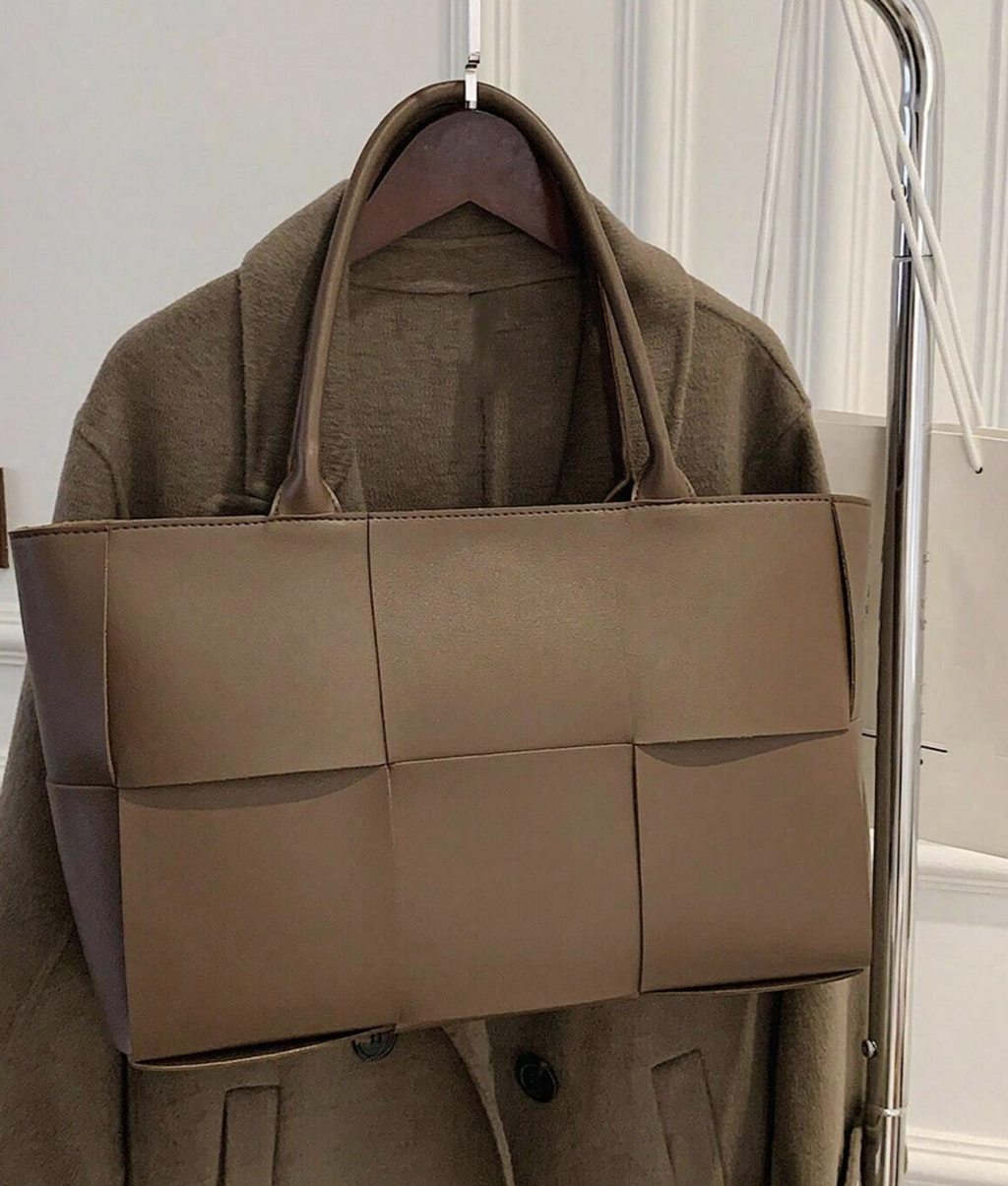 Woven Shoulder Bag with Pouch Inside, Minimalist PU Leather Adjustable Strap Bags