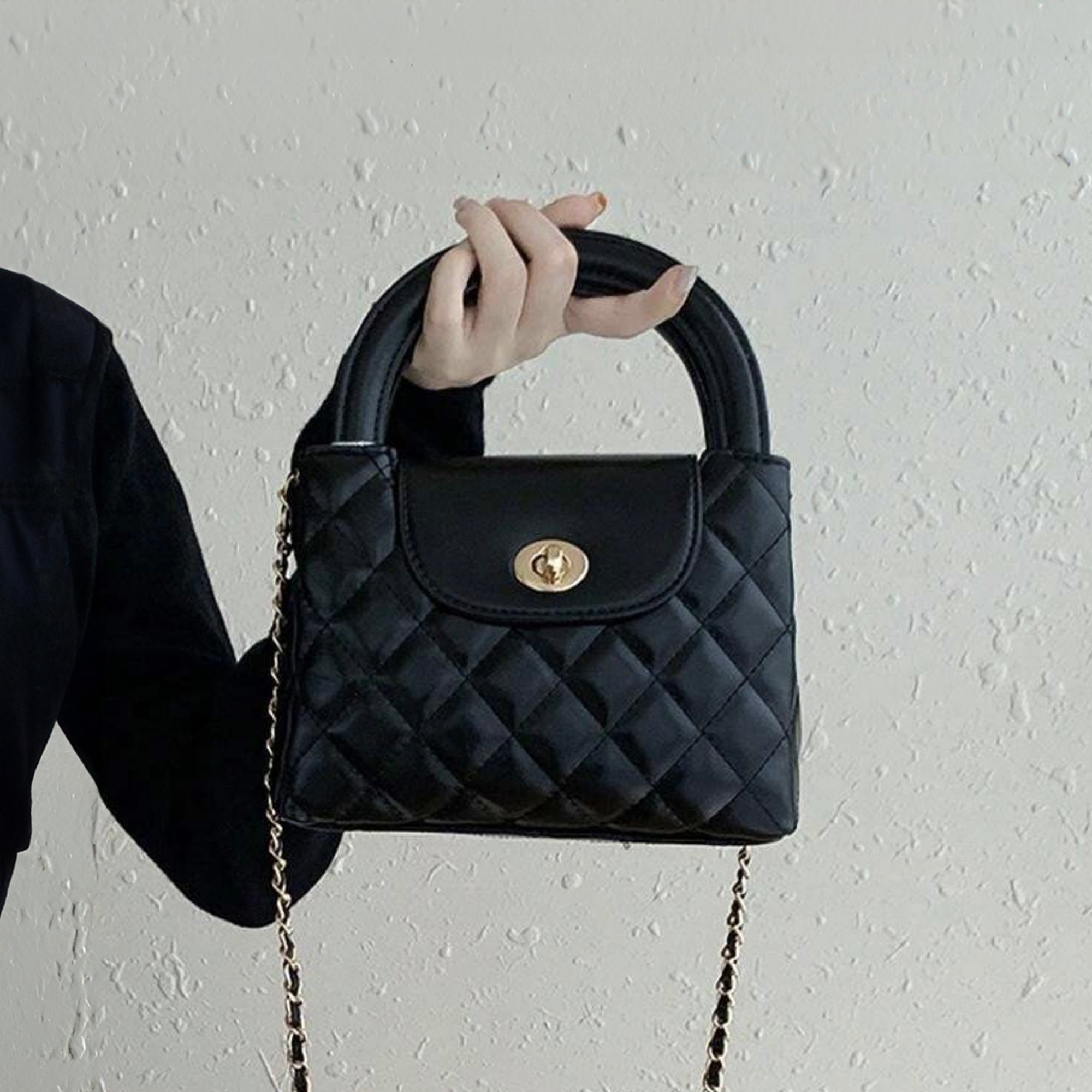 Quilted Handle Crossbody Tote Bag – Stylish & Versatile Shoulder Bag for Everyday Use
