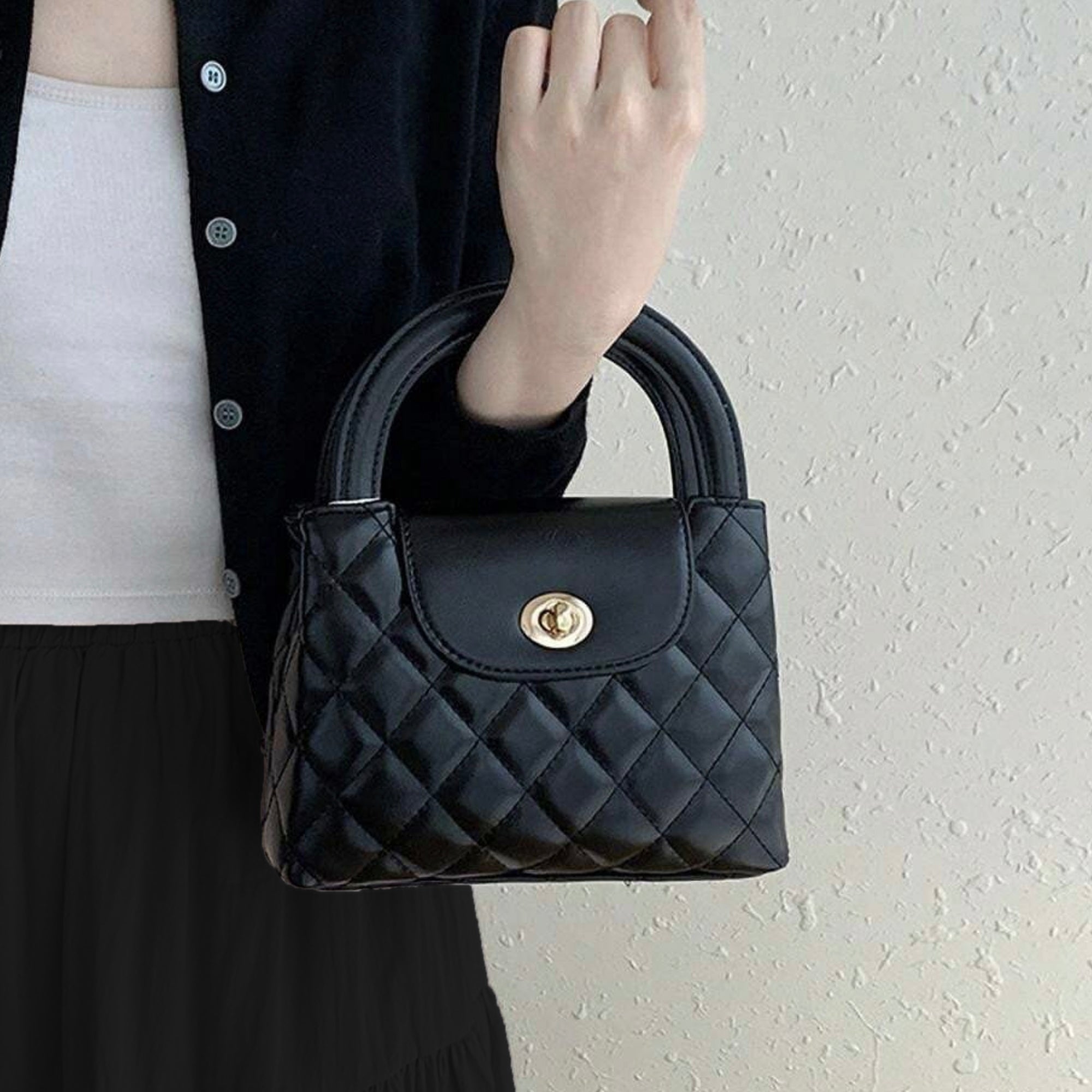 Quilted Handle Crossbody Tote Bag – Stylish & Versatile Shoulder Bag for Everyday Use