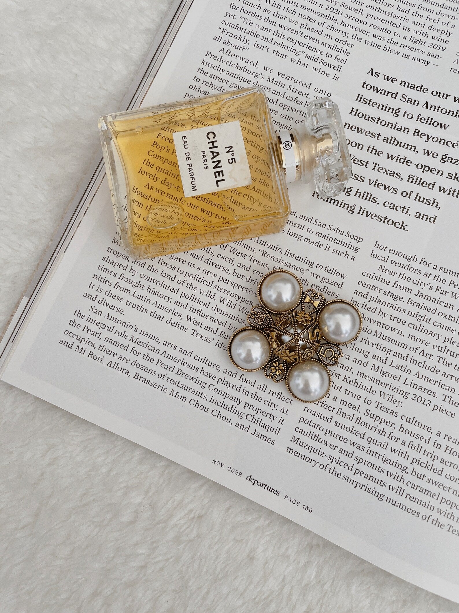 Vintage Style Pearl Brooch