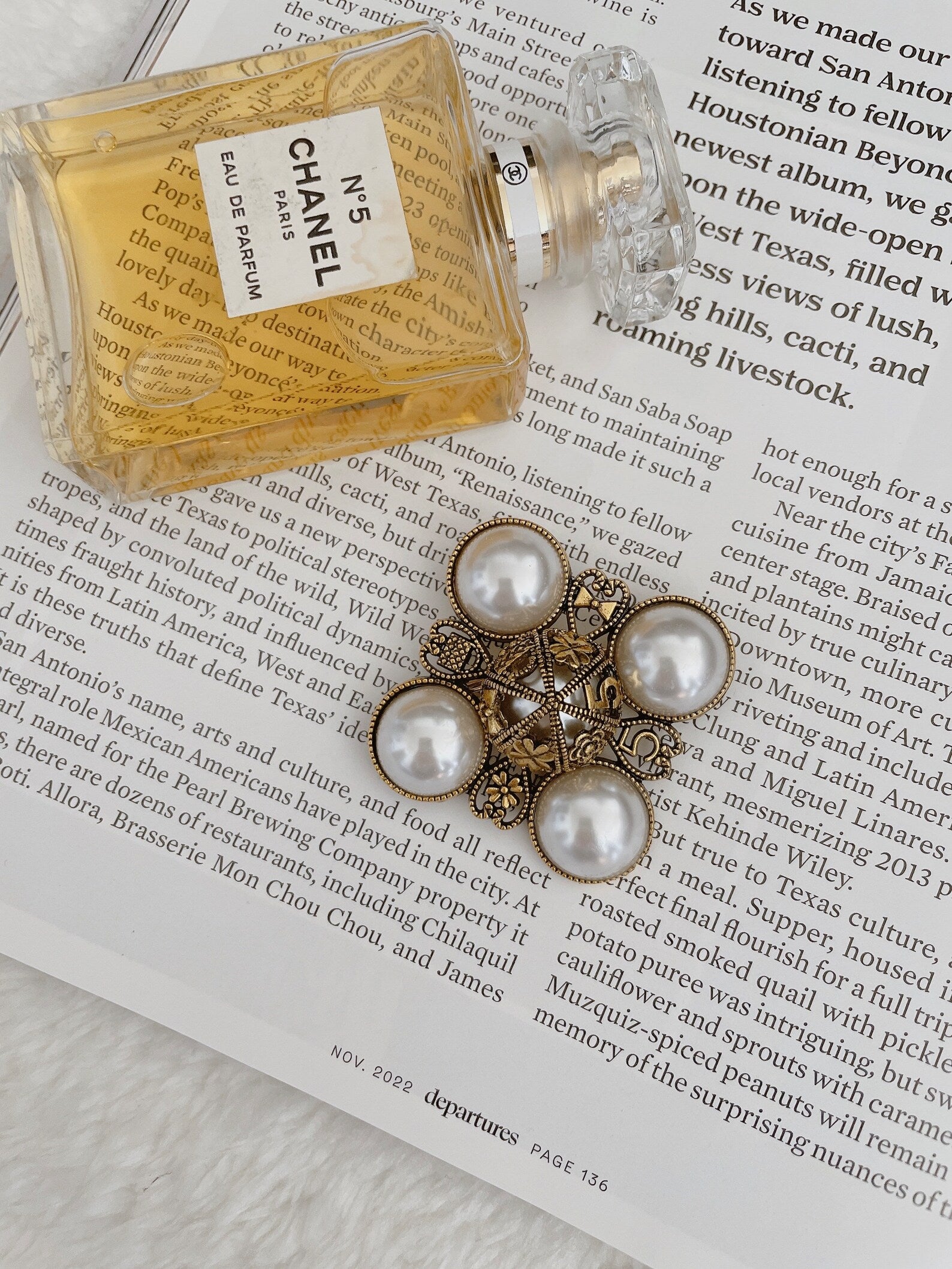Vintage Style Pearl Brooch