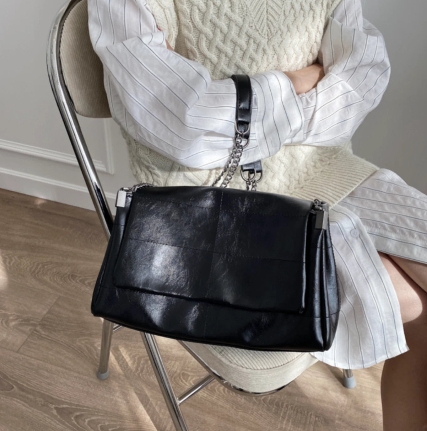 Vegan Leather Shoulder Bag for Women – Minimalist Flap Chain Rectangular Purse